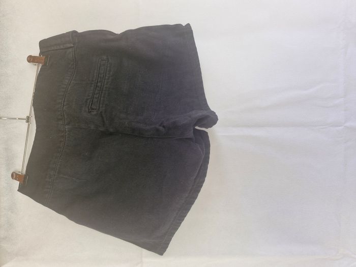 Jupe short 32 Pimkie Noir grande ceinture amovible à œillets métalliques - photo numéro 2