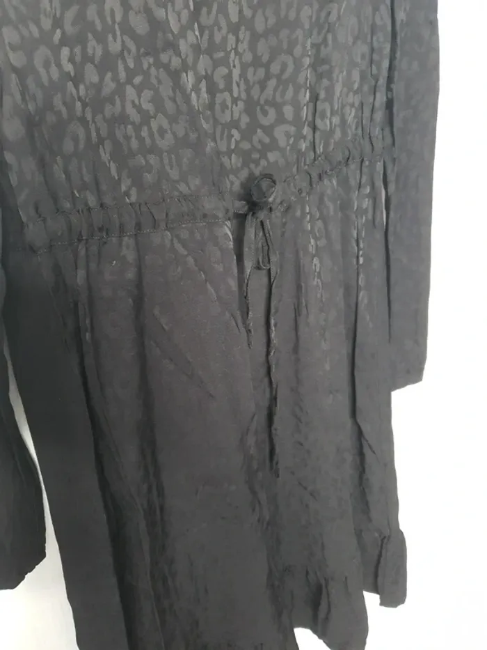 Robe noire effet léopard - photo numéro 5