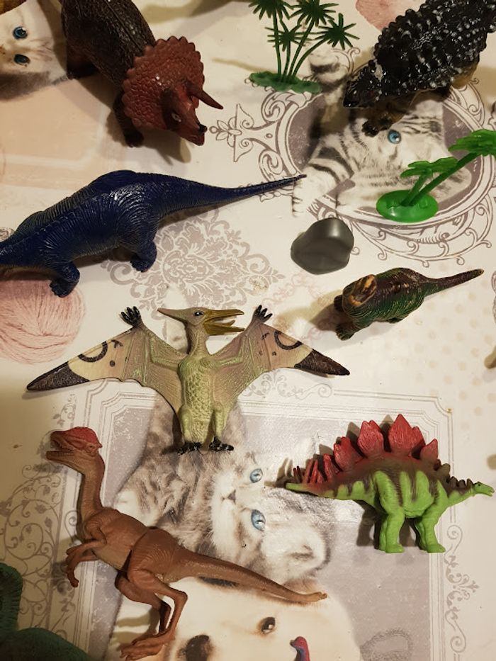 Lot figurine dinosaure Simba Ptéranodon Stégosaurus Delta Sport T-rex - photo numéro 5