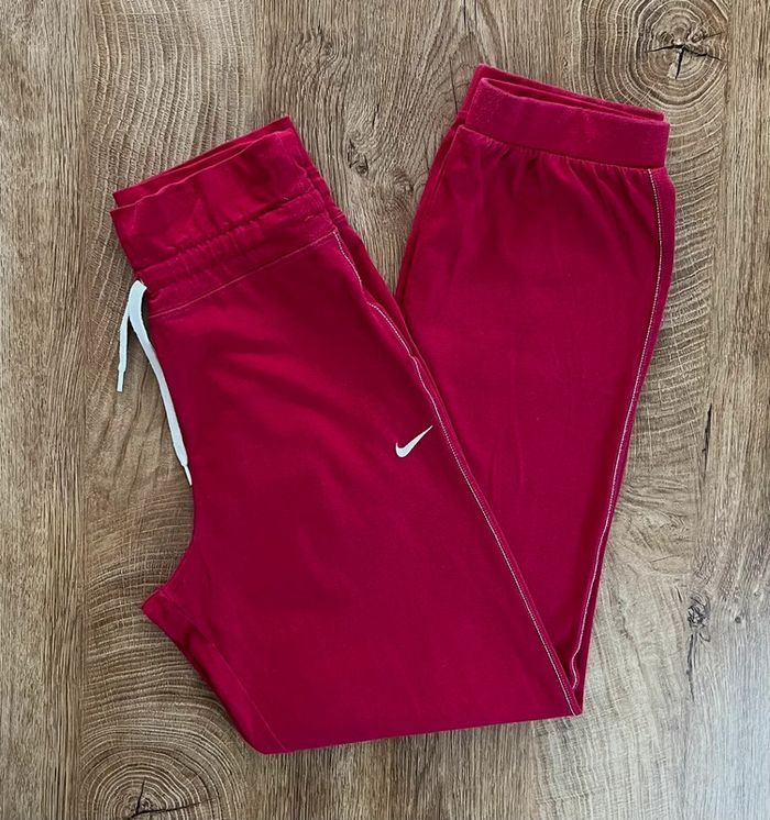 Pantalon de jogging fuschia Nike (brodé) pour fille, taille 12-13 ans (152/158 cm - photo numéro 2