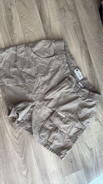 short Columbia beige 