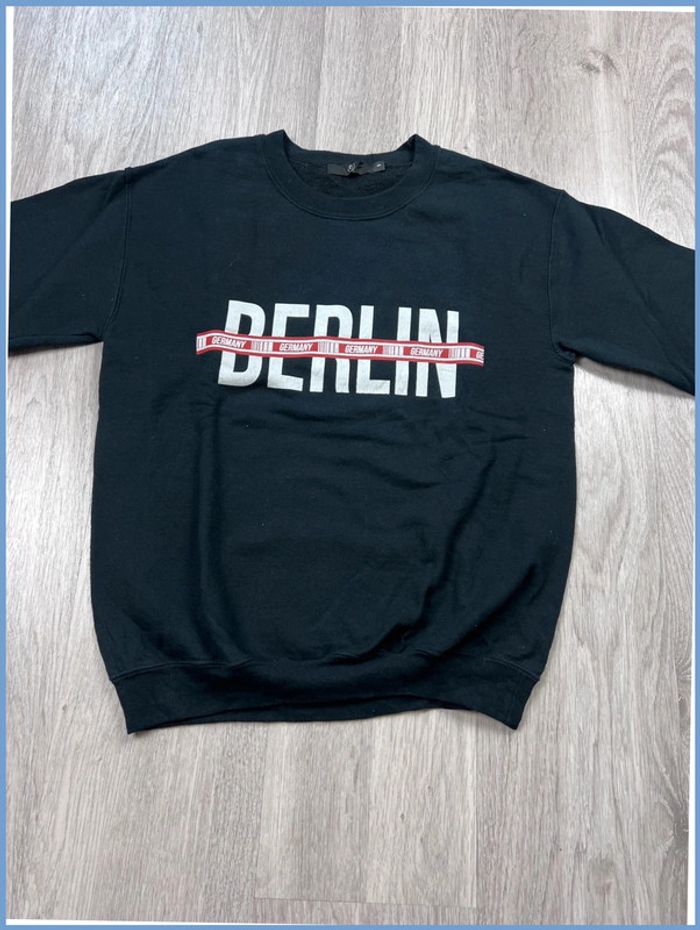 Pull vintage logo Berlin Noir Taille S - photo numéro 6