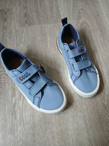 Baskets neuves garçon vertbaudet taille 30