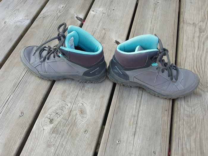 Chaussures de randonnée Quechua pointure 37 - photo numéro 2