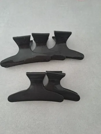 Lot de 5 Pinces Croco Noires NEUVES - 8 cm