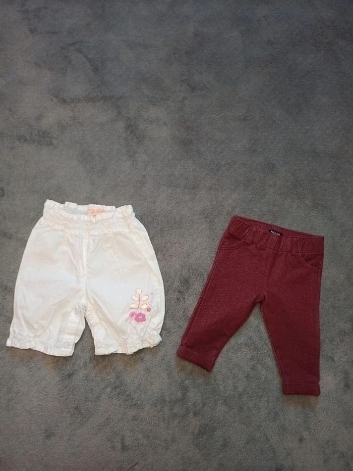 Lot d un pantalon et un short 1 mois - photo numéro 1
