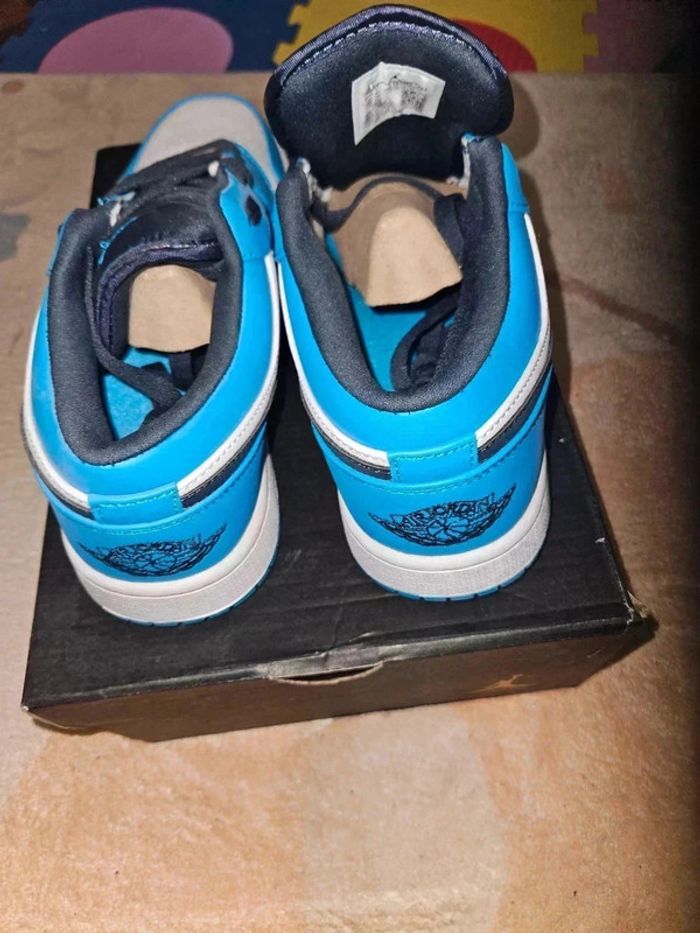 Nike Air Jordan 1 low Carolina blue 2 Taille 42 - photo numéro 3