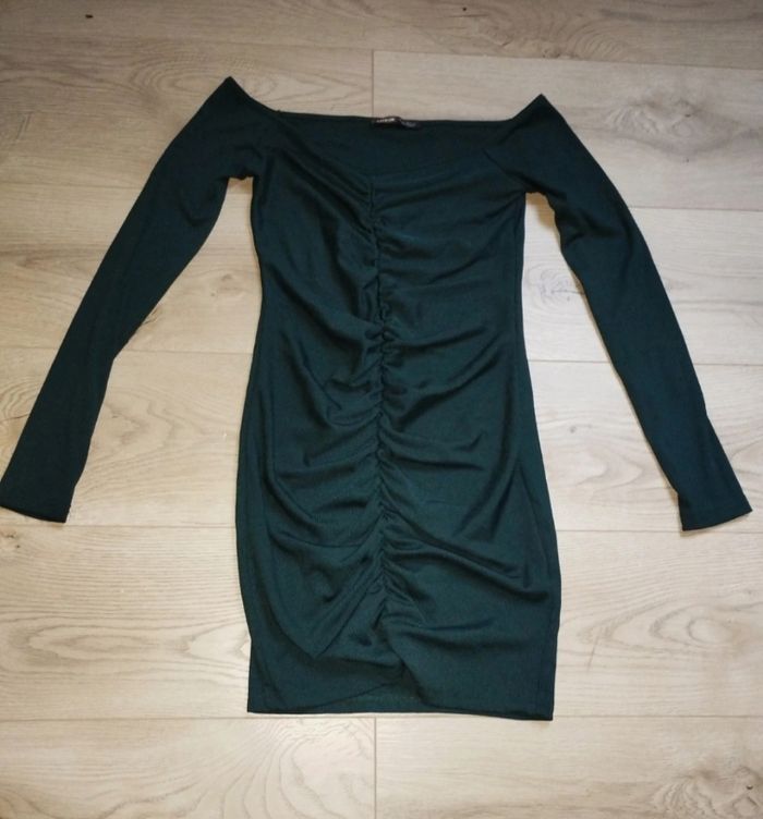 Robe moulante courte Shein vert foncé exc état taille XS