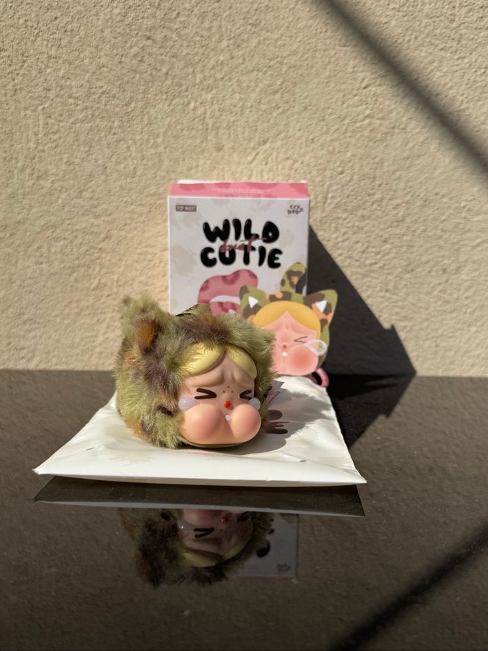 Popmart Crybaby Wild But Cutie Séries - Camo Cutie