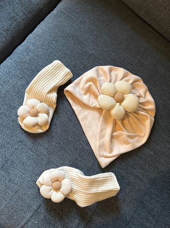 Ensemble chaussette et bonnet naissance