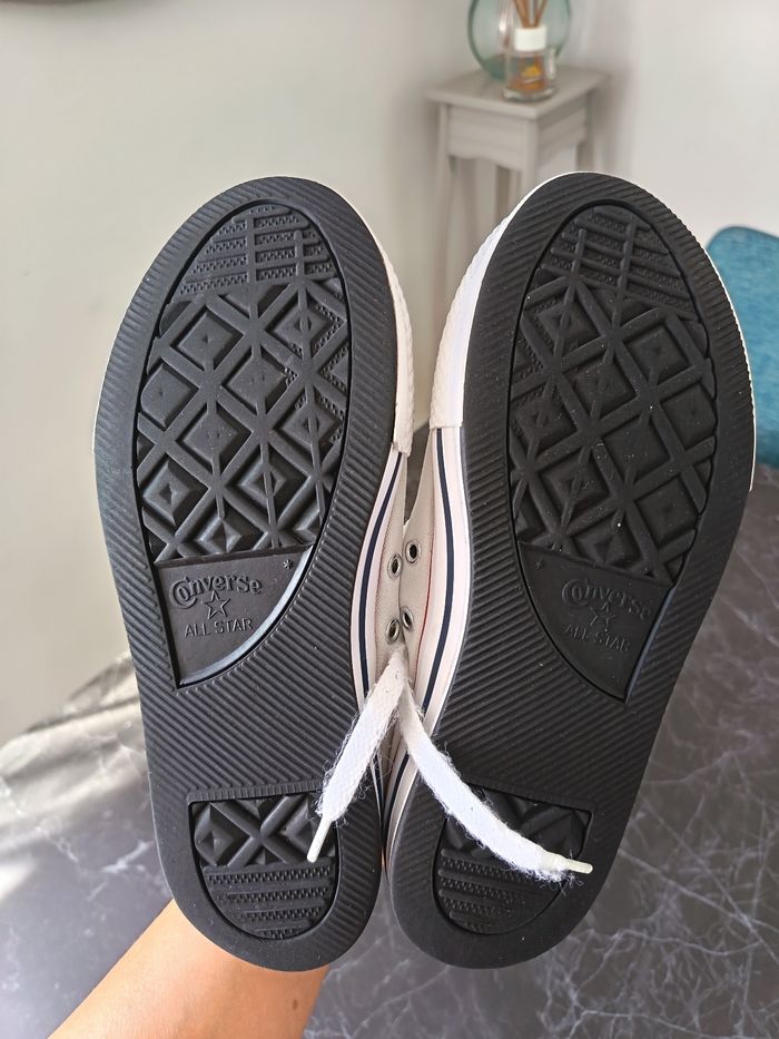 Paire de converse 37 - photo numéro 7