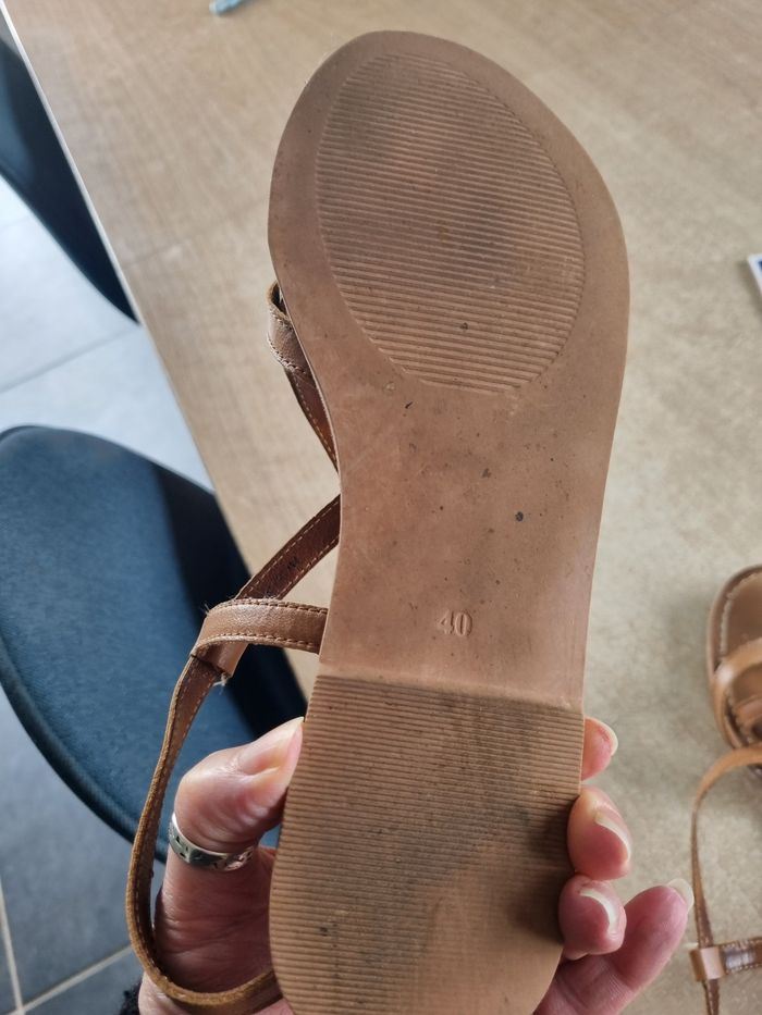 Nu pied gémo - photo numéro 4