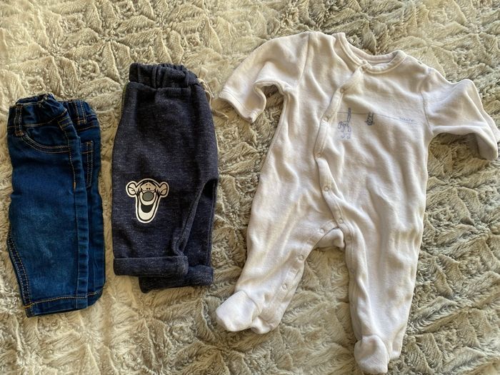 Lot vêtements bébé 1 mois
