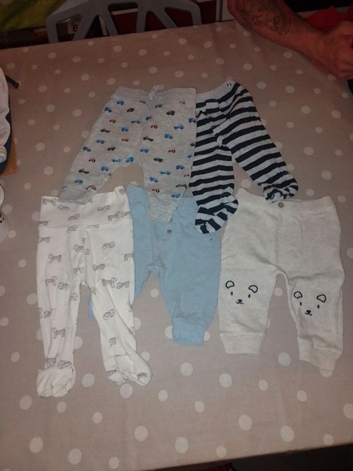 Lot de pantalons