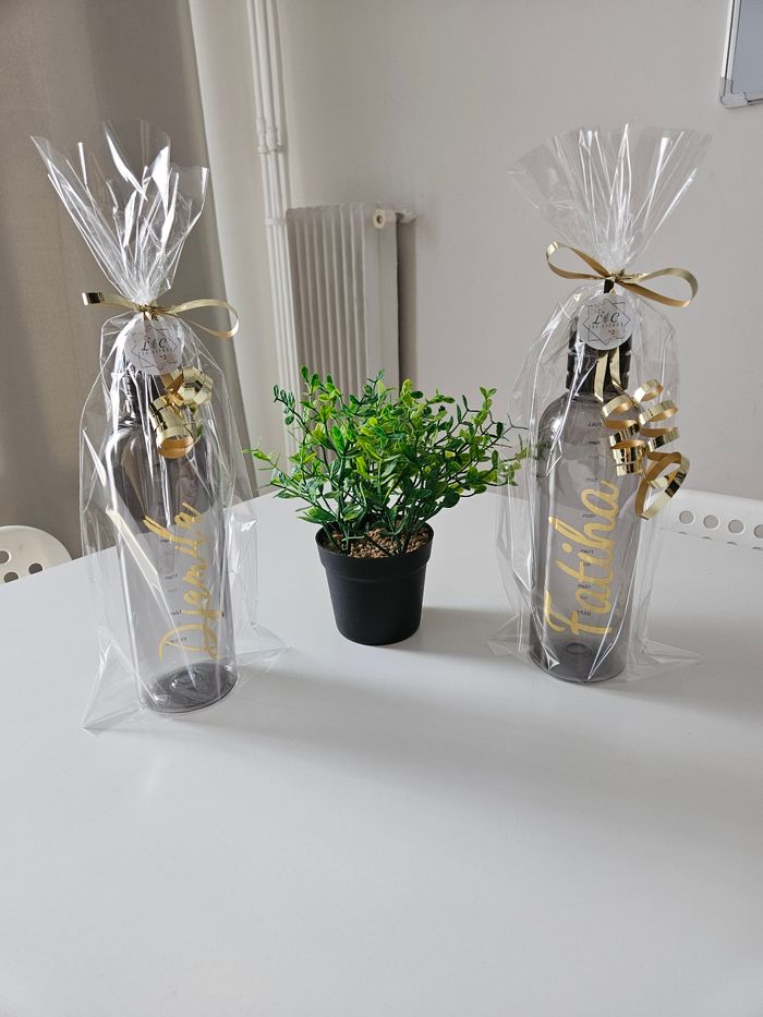 Gourde personnalisée en plastique 500ml idee cadeau fin d'année maîtresse ATSEM..... - photo numéro 3