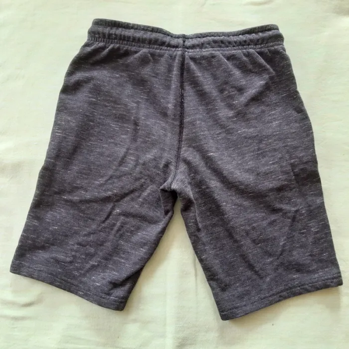 Bermuda anthracite chiné  C&A 10 ans - photo numéro 2