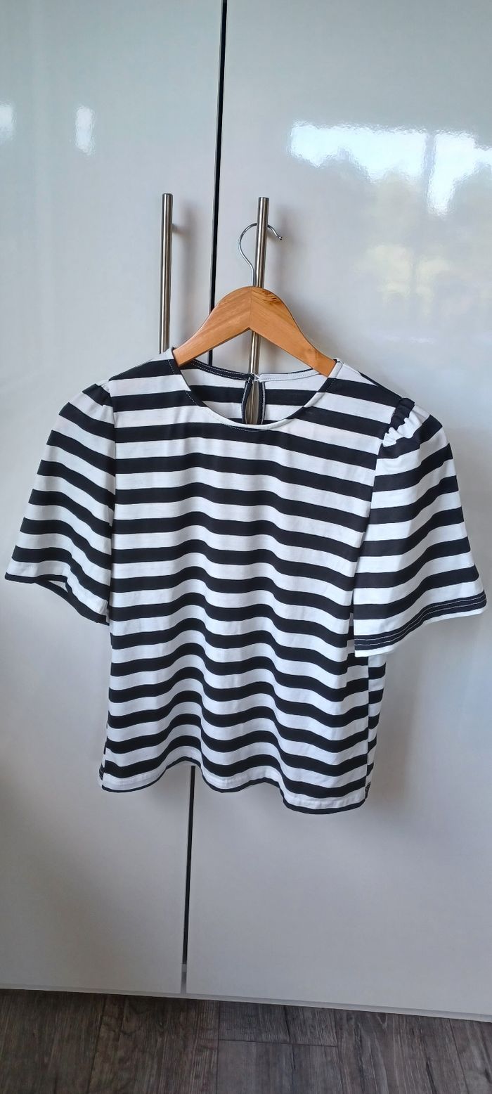 Tee-shirt femme taille M - photo numéro 2