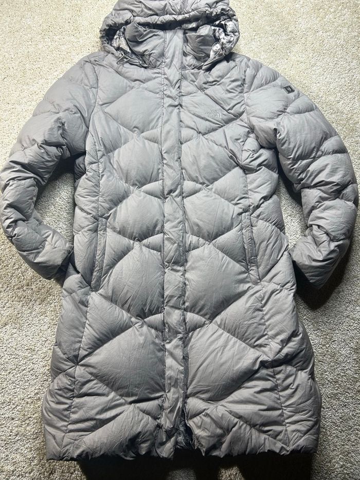 🩶🔥 DOUDOUNE THE NORTH FACE – GRISE – ÉPAISSE – TAILLE L FEMME 🔥🩶 - photo numéro 2