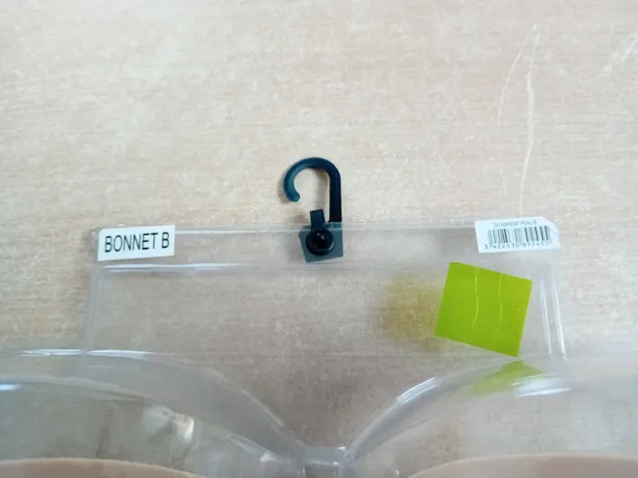 Soutien gorge adhésif - photo numéro 2