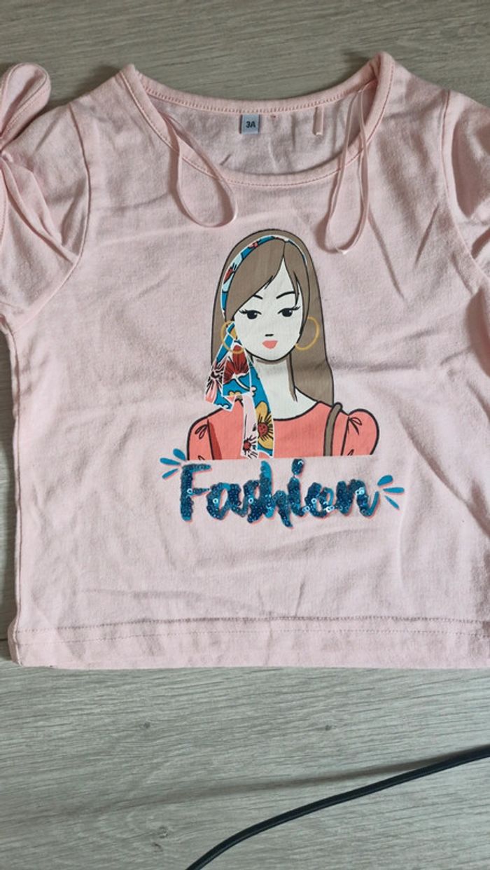 Lot de 2 t shirt 3 ans - photo numéro 3