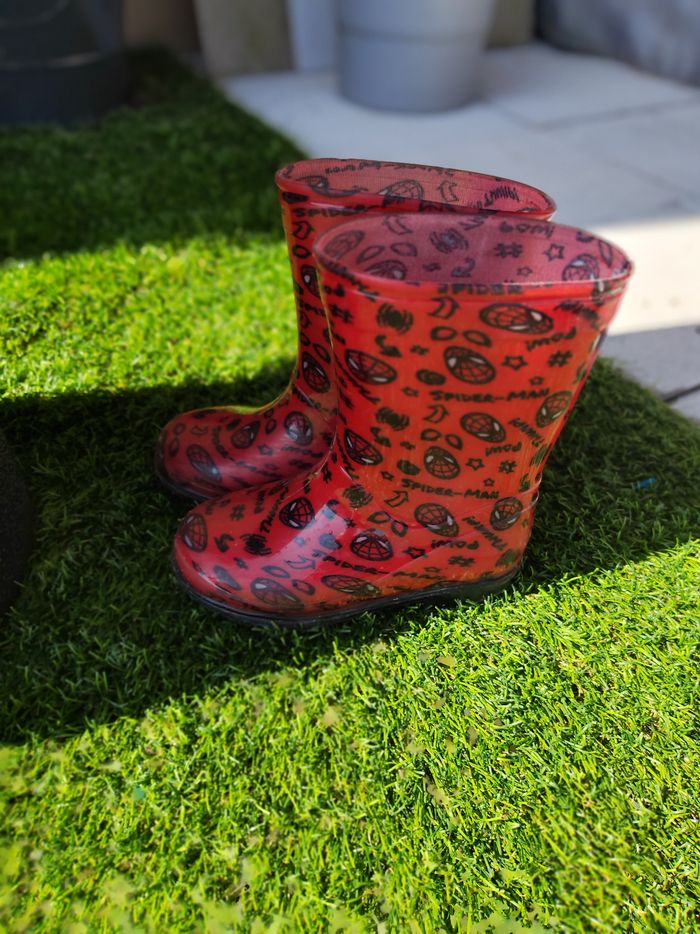 Bottes de pluie Spiderman taille 25 - photo numéro 3