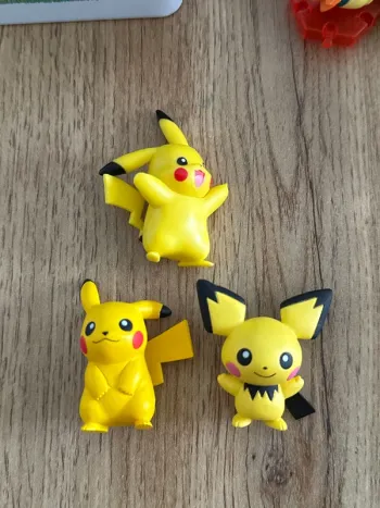 Lot de 3 Pokémon