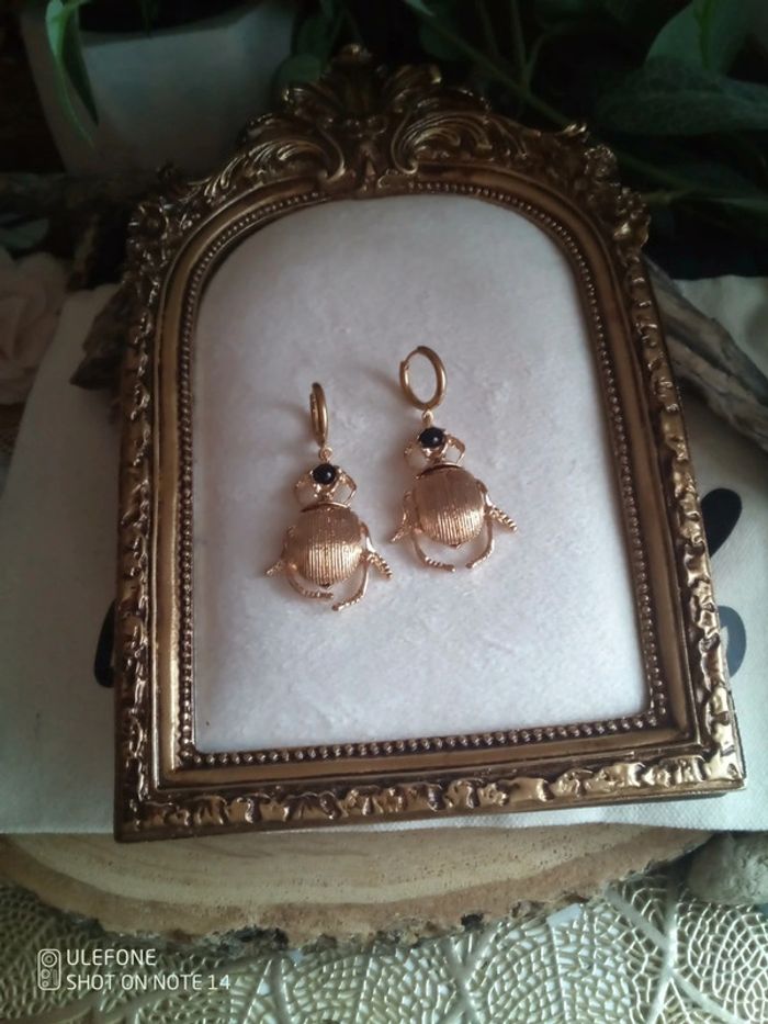 Boucles d'oreilles scarabées avec pierres d'obsidienne - photo numéro 2