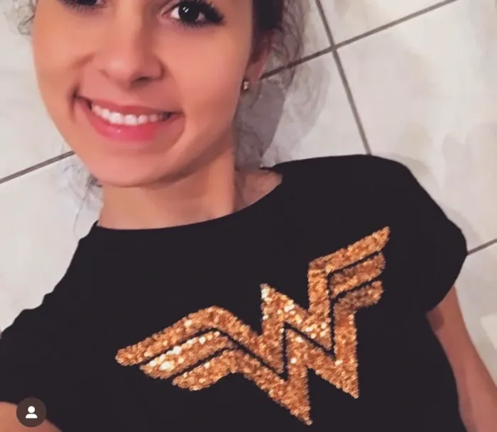 Tee shirt