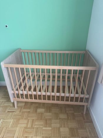 Lit bébé Sauthon bois clair + matelas 60x120 – état neuf