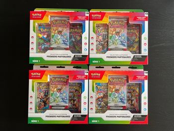 4x Pokémon coffret illustration Premiers Partenaires 
