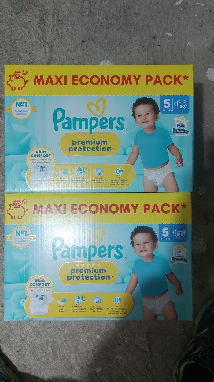 Couche pampers taille 5 premium protection 80couche par carton soit 160couche pour 35euro