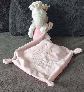 Doudou peluche licorne blanche et rose avec mouchoir - Nicotoy