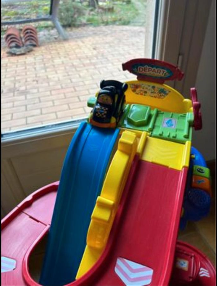 Maxi circuit looping avec 1 voiture - photo numéro 3