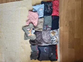 Lot de 14 tee-shirts en manches longues en 4 ans