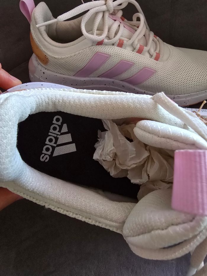 Basket adidas taille 37,5 - photo numéro 4