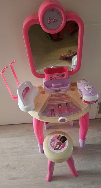 Coiffeuse barbie