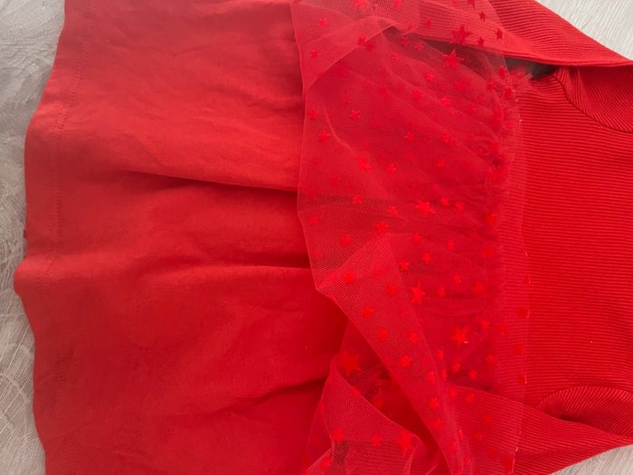 Robe a tulle rouge - photo numéro 4