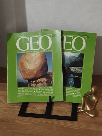 les 2 Premières éditions revue Géo Mars Avril 1979