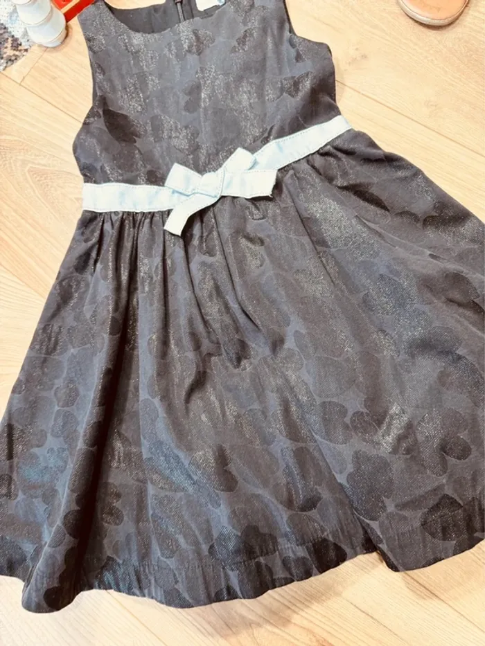 Taille 8 ans robe fête fille Orchestra noire * cœurs * 🎄 - photo numéro 4
