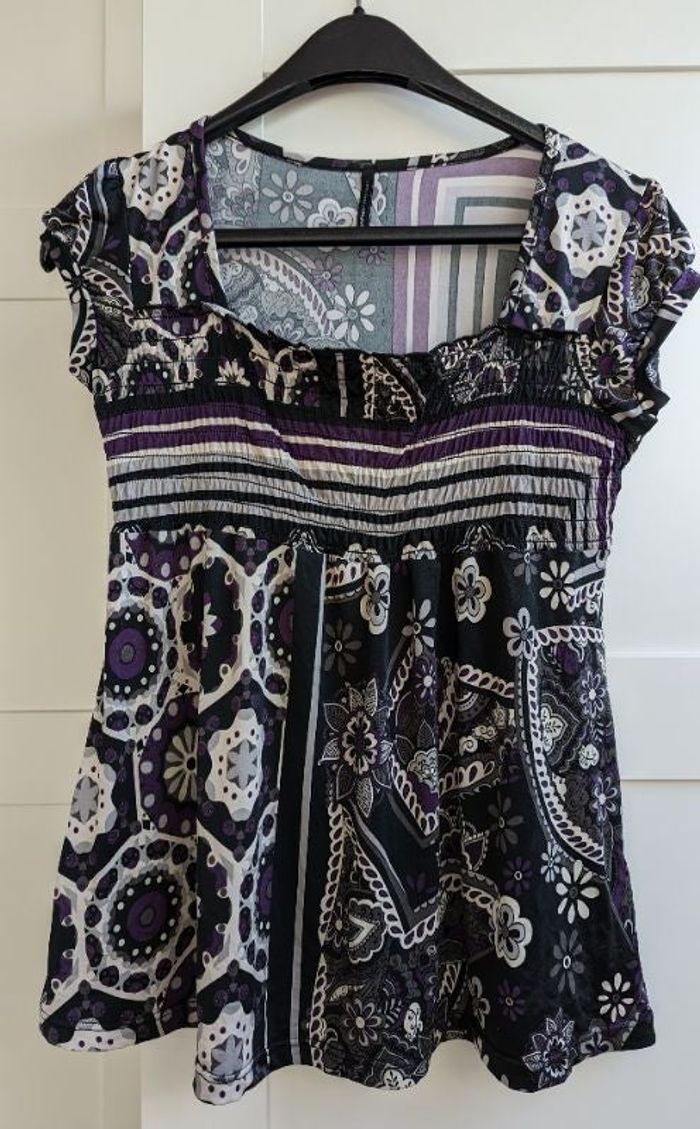 Haut violet/noir/blanc Naf-Naf T. S