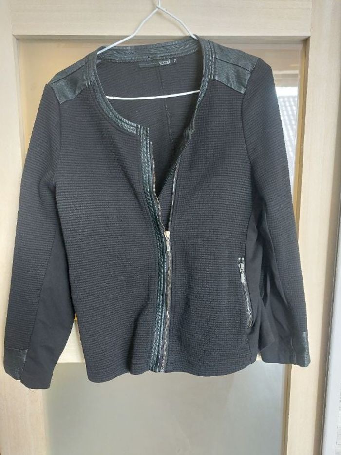 Veste trimatiere
