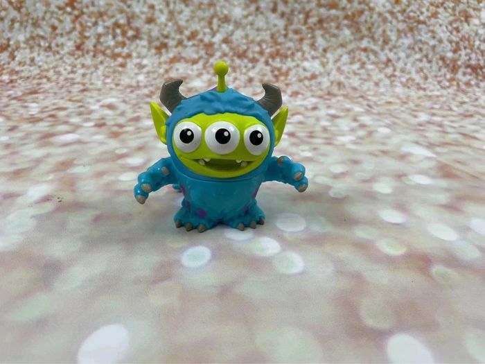 Figurine Toy Story Alien Sully monstres & compagnie - photo numéro 5