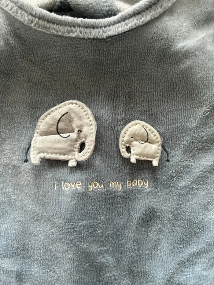 Pyjama une pièce - photo numéro 2