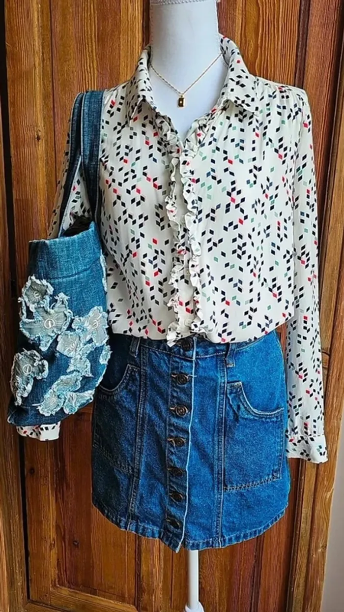 Chemise vintage petits jabots