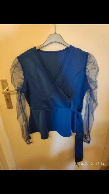 Haut cache coeur bleu electrique 2xl peplum volant