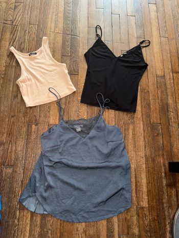 Lot trois tshirts zara et H&M Taille M