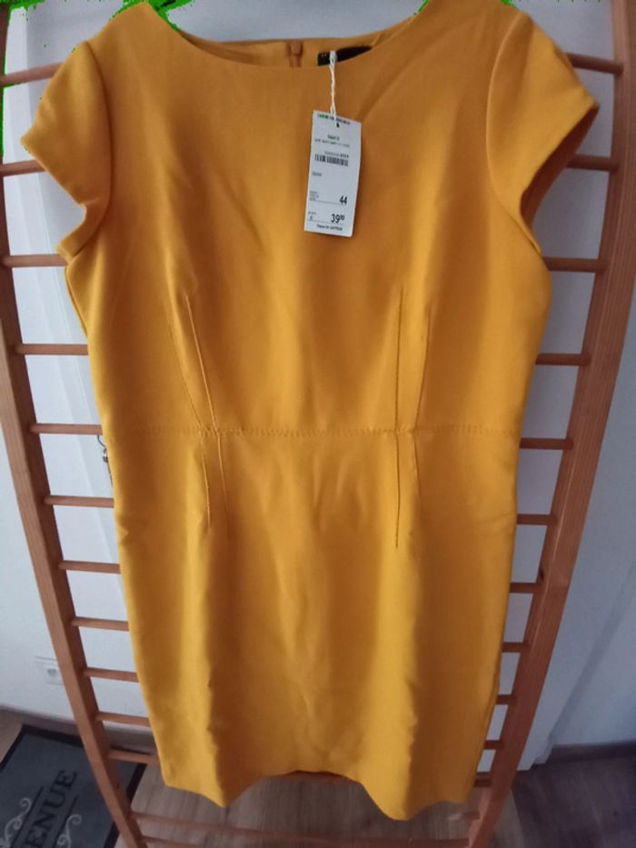 Robe JBC taille 44 - photo numéro 2