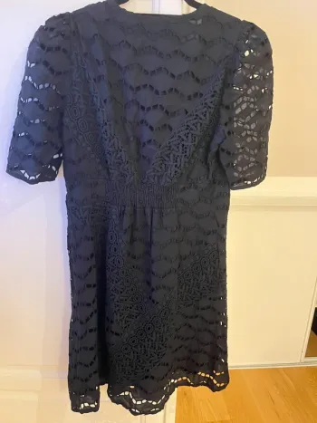 Robe en dentelle noire