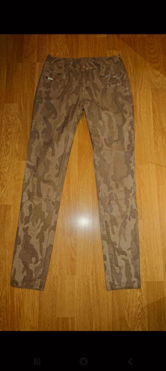 Pantalon Stretch T 38 en bon état