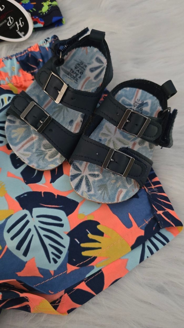 💙🤩😍lot Maillots de bain 18 mois et sandales  garçon 💙🤩😍 - photo numéro 5